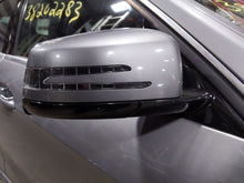 Load image into Gallery viewer, SIDE VIEW DOOR MIRROR E250D E300 E350 E400 E550 E63 11-14 Right - NW609192
