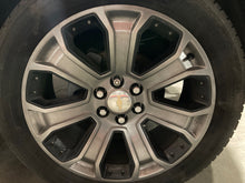 Load image into Gallery viewer, Wheel Rim  SUBURBAN 1500 2018 - NW609392
