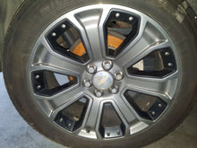 Load image into Gallery viewer, Wheel Rim  SUBURBAN 1500 2018 - NW609613
