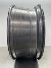 Load image into Gallery viewer, Wheel Rim  SUBURBAN 1500 2018 - NW609614
