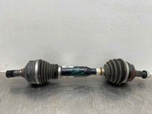 Load image into Gallery viewer, Axle Shaft Jeep Cherokee 2019 - NW609477

