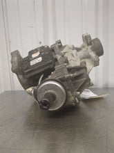 Load image into Gallery viewer, Transfer Case Jeep Cherokee 2019 - NW609602
