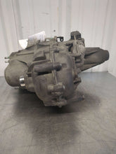 Load image into Gallery viewer, Transfer Case  SILVERADO 1500 PICKUP 2017 - NW609858
