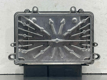 Load image into Gallery viewer, ECU ECM COMPUTER Volvo C30 V40 V70 2006 06 2007 07 08 - NW609779
