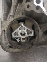 Load image into Gallery viewer, TRANSFER CASE BMW X5 X6 07 08 09 10 11 12 13 - NW608571
