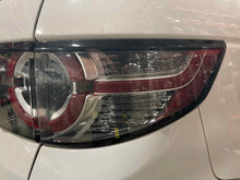 Load image into Gallery viewer, TAIL LIGHT LAMP ASSEMBLY 2015 15 2016 16 2017 17 2018 18 Right - NW610550
