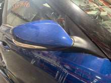 Load image into Gallery viewer, Side View Door Mirror Hyundai Veloster 2016 - NW611221
