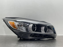 Load image into Gallery viewer, HEADLIGHT LAMP ASSEMBLY Kia Sorento 2016 16 2017 17 2018 18 Right - NW611536
