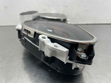 Load image into Gallery viewer, SPEEDOMETER CLUSTER Audi Q7 2013 13 2014 14 2015 15 - NW612606
