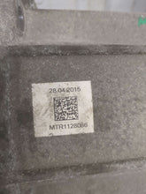Load image into Gallery viewer, TRANSFER CASE Audi Q7 2011 11 2012 12 2013 13 2014 14 2015 15 - NW612336
