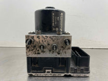 Load image into Gallery viewer, ABS Pump Volkswagen Touareg 2013 - NW613331
