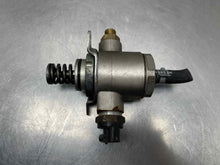 Load image into Gallery viewer, FUEL PUMP Audi A4 A5 Q5 2009 09 2010 10 2011 11 2012 12 - NW613910
