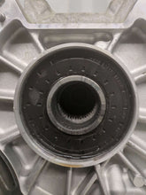 Load image into Gallery viewer, TRANSFER CASE BMW 530xi 528xi 328xi 332xi 2006 06 2007 07 2008 08 09 2010 10 - NW614441
