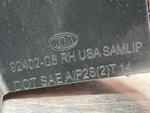 Load image into Gallery viewer, OUTER TAIL LIGHT LAMP Kia Sorento 2019 19 2020 20 Right - NW614857
