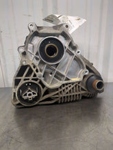 Load image into Gallery viewer, TRANSFER CASE BMW X6 2013 13 2014 14 - NW616084
