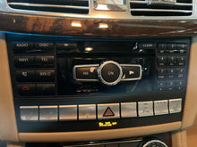 Load image into Gallery viewer, RADIO Mercedes-Benz E300 E350 E400 E550 E63 2013 13 - NW614419
