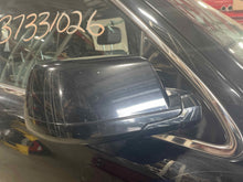 Load image into Gallery viewer, [INVENTORYCAR_YEAR_MAKE_MODEL] SIDE VIEW DOOR MIRROR Right - NW615840

