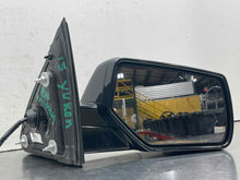 Load image into Gallery viewer, [INVENTORYCAR_YEAR_MAKE_MODEL] SIDE VIEW DOOR MIRROR Right - NW615840

