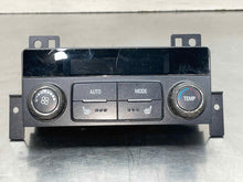 Load image into Gallery viewer, Temperature Controls GMC Yukon 2015 - NW615729
