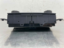 Load image into Gallery viewer, Temperature Controls GMC Yukon 2015 - NW615729
