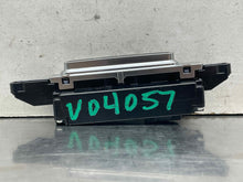 Load image into Gallery viewer, Temperature Controls  RANGE ROVER SPORT 2015 - NW615880
