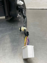 Load image into Gallery viewer, SIDE VIEW DOOR MIRROR Honda HR-V 2019 19 Left - NW616459
