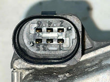 Load image into Gallery viewer, Throttle Body   2017 - NW617891
