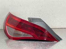 Load image into Gallery viewer, TAIL LIGHT LAMP ASSEMBLY CLA45 CLA250 14 15 16 17 18 19 Right - NW617557
