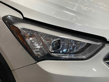 Load image into Gallery viewer, HEADLIGHT LAMP ASSEMBLY Hyundai Santa Fe 2013 13 2014 14 Right - NW617228

