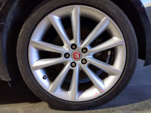 Load image into Gallery viewer, Wheel Rim Jaguar XF 2016 - NW618196

