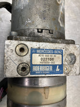 Load image into Gallery viewer, Convertible Top Motor Mercedes-Benz SL500 2003 - NW466222
