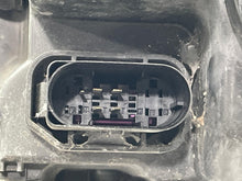 Load image into Gallery viewer, HEADLIGHT LAMP ASSEMBLY E300 E350 E400 E550 E63 10 11 12 13 Right - NW619056
