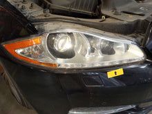 Load image into Gallery viewer, HEADLIGHT LAMP ASSEMBLY Vanden Pl XJ XJL XJR 2010-2015 Right - NW618748
