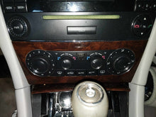 Load image into Gallery viewer, AC HEATER TEMP CONTROL C320 2001 01 02 03 04 05 - NW618854
