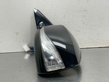 Load image into Gallery viewer, Side View Door Mirror  INFINITI QX30 2017 - NW618523
