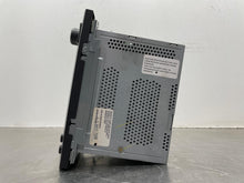 Load image into Gallery viewer, Radio Cadillac Eldorado 2000 - NW618597
