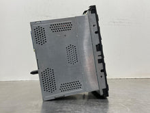 Load image into Gallery viewer, Radio Cadillac Eldorado 2000 - NW618597
