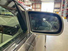 Load image into Gallery viewer, Side View Door Mirror Cadillac Eldorado 2000 - NW618107
