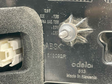 Load image into Gallery viewer, OUTER TAIL LIGHT LAMP E250 Van E250D E300 E350 E400 E550 E63 14-16 Right - NW619903
