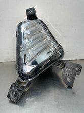 Load image into Gallery viewer, Park Lamp Light  G70 2019 - NW619403
