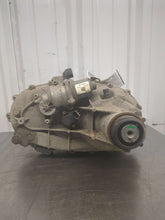 Load image into Gallery viewer, Transfer Case Chevrolet Tahoe 2018 - NW620181
