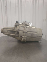 Load image into Gallery viewer, Transfer Case Chevrolet Tahoe 2018 - NW620181
