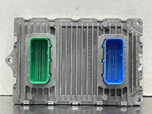 Load image into Gallery viewer, ECU ECM Computer Jeep Renegade 2019 - NW621214

