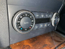 Load image into Gallery viewer, FRONT TEMPERATURE CONTROLS GLK350 2010 10 2011 11 2012 12 - NW620551
