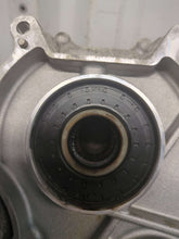 Load image into Gallery viewer, TRANSFER CASE BMW X1 2012 12 2013 13 2014 14 2015 15 - NW622019
