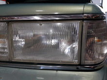 Load image into Gallery viewer, HEADLIGHT LAMP ASSEMBLY Lincoln Town Car 90 91 92 93 94 Left - NW622493
