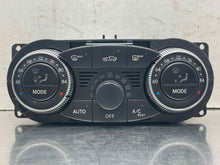 Load image into Gallery viewer, Temperature Controls Mercedes-Benz SL55 2009 - NW621693
