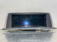 Load image into Gallery viewer, Info-Gps Screen  BMW 650I 2012 - NW622243
