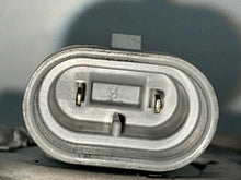 Load image into Gallery viewer, FOG LIGHT Toyota Matrix Vibe 2003 03 2004 04 2005 05 06 07 08 Right - NW622617
