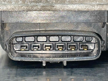 Load image into Gallery viewer, Throttle Body Pontiac Vibe 2008 - NW622884
